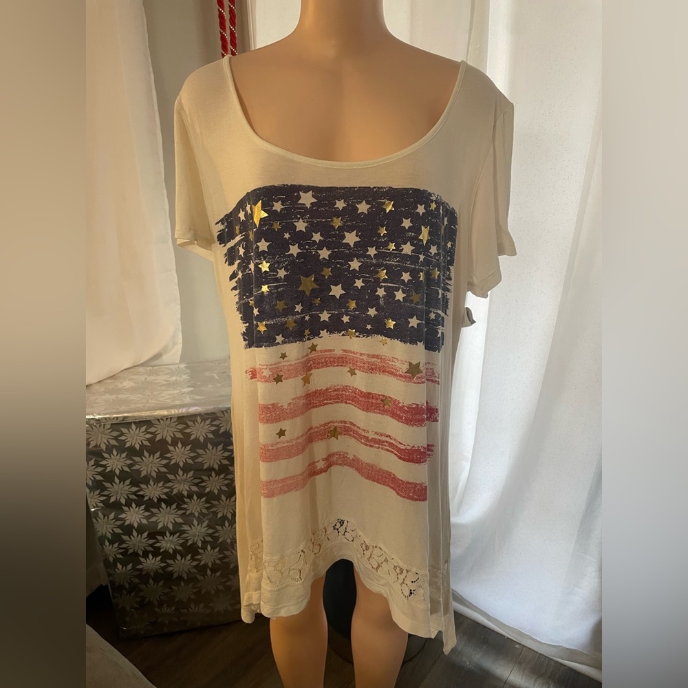 Avant Garde Women's Cream Flag Print Top Lace bottom 4th July 3x Blouse